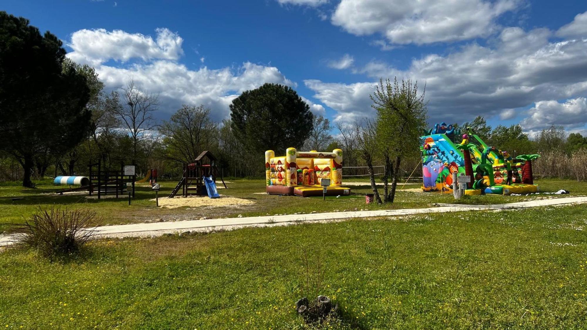 Camping Le Fief D'Anduze Zewnętrze zdjęcie